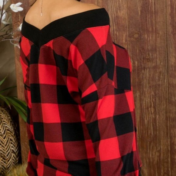 Squared Up Buffalo Plaid V Neck Knit Top - Picture 10 of 12